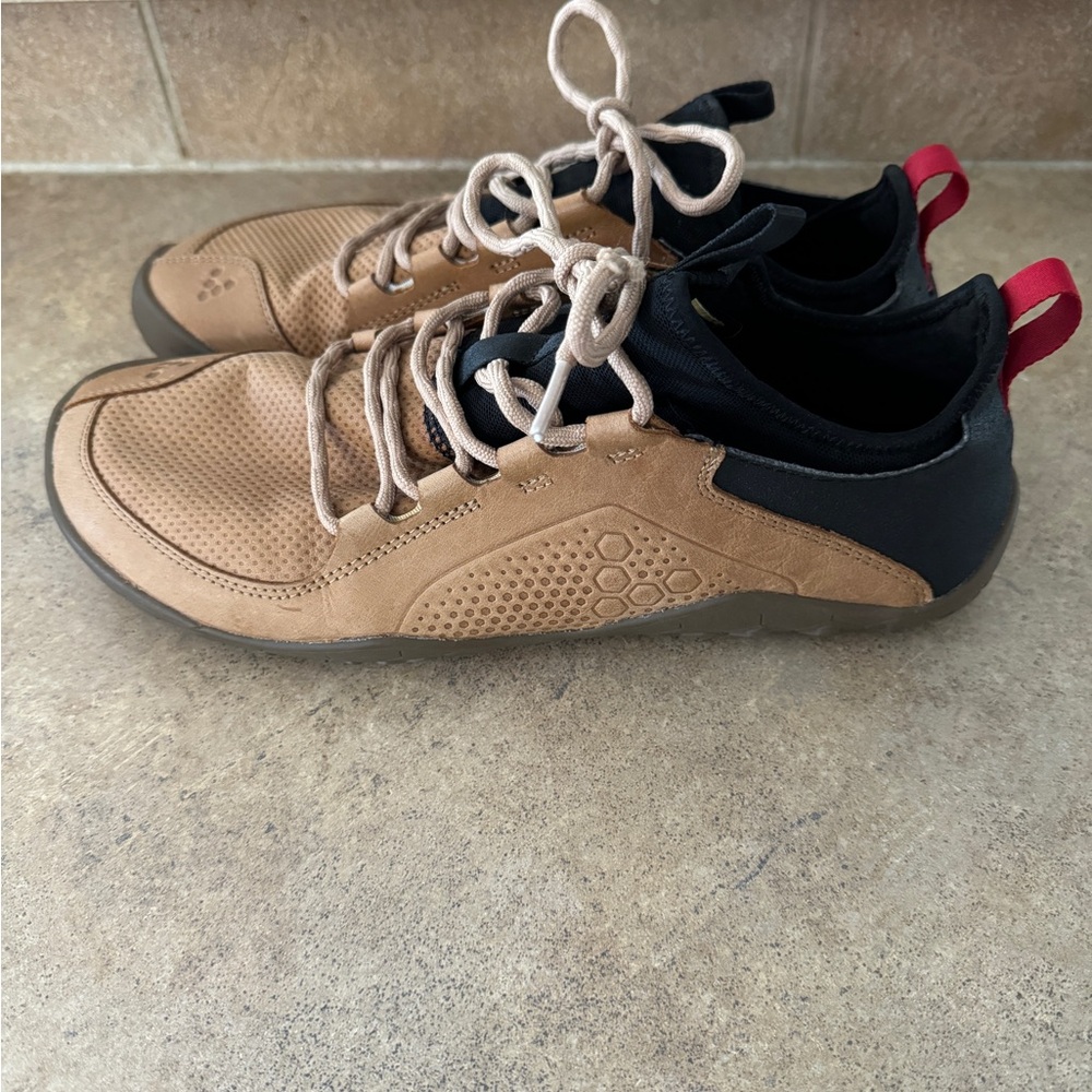 Vivobarefoot shoes. Primis Trek Men’s size 45. Excellent condition.